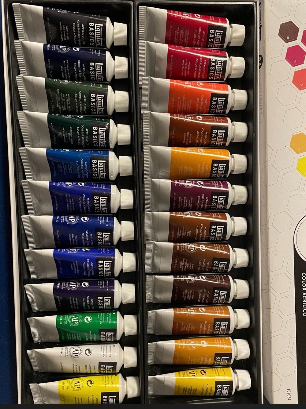 Liquitex Basics Acrylic Paint Set - Assorted Colors